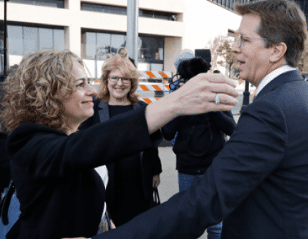 Mark Lanier after a mesothelioma case resolution in Missouri, talking to the press