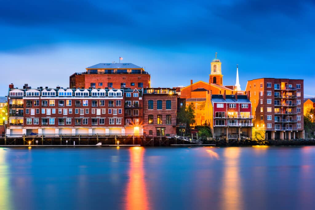 Portsmouth, New Hampshire, USA town skyline on the Piscataqua River.