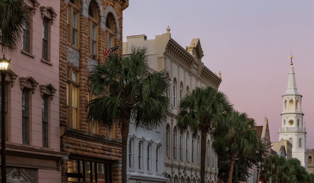 Building on the side of the street in Charleston, South Carolina