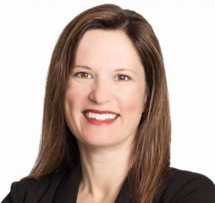 Headshot of Dara Hegar, Firm Managing Attorney in Business Litigation, Mesothelioma & Asbestos Exposure, Personal Injury, and Pharmaceutical, Product Liability.