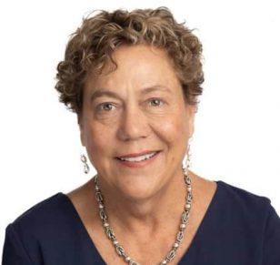 Headshot of Lynda Lee Weaver, Senior Attorney in the Lanier Law Firm's Mesothelioma and Asbestos Exposure practice.