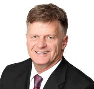 Headshot of Sam E. Taylor, Senior Litigation Counsel for the Lanier Law Firm Personal Injury practice.